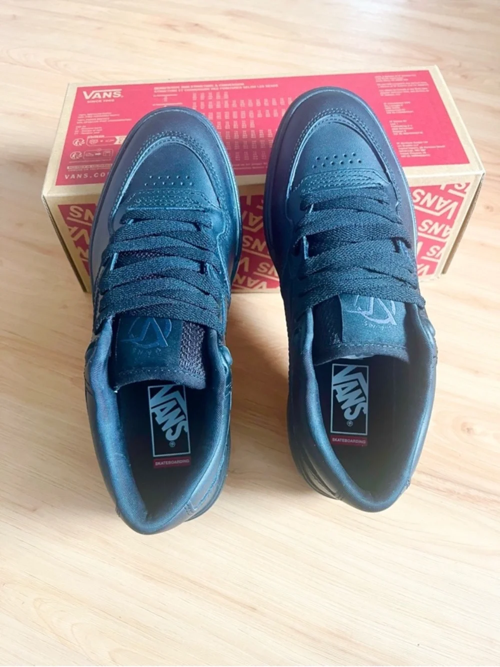 Vans Skate Rowan 2.0 Leather Shoe Women 9.5 US. mens 8.0'US